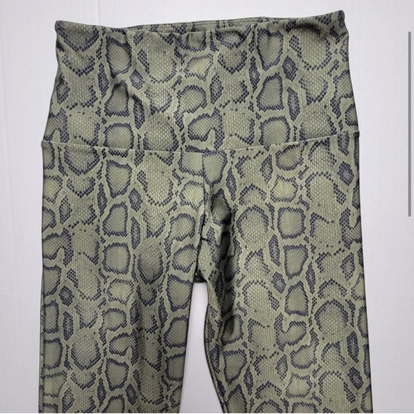 FREE PEOPLE ONZIE COLLAB BELLBOTTOMS - Picture 4 of 6